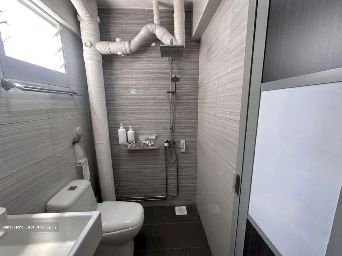 Blk 241 Jurong East Street 24 (Jurong East), HDB 3 Rooms #572955591
